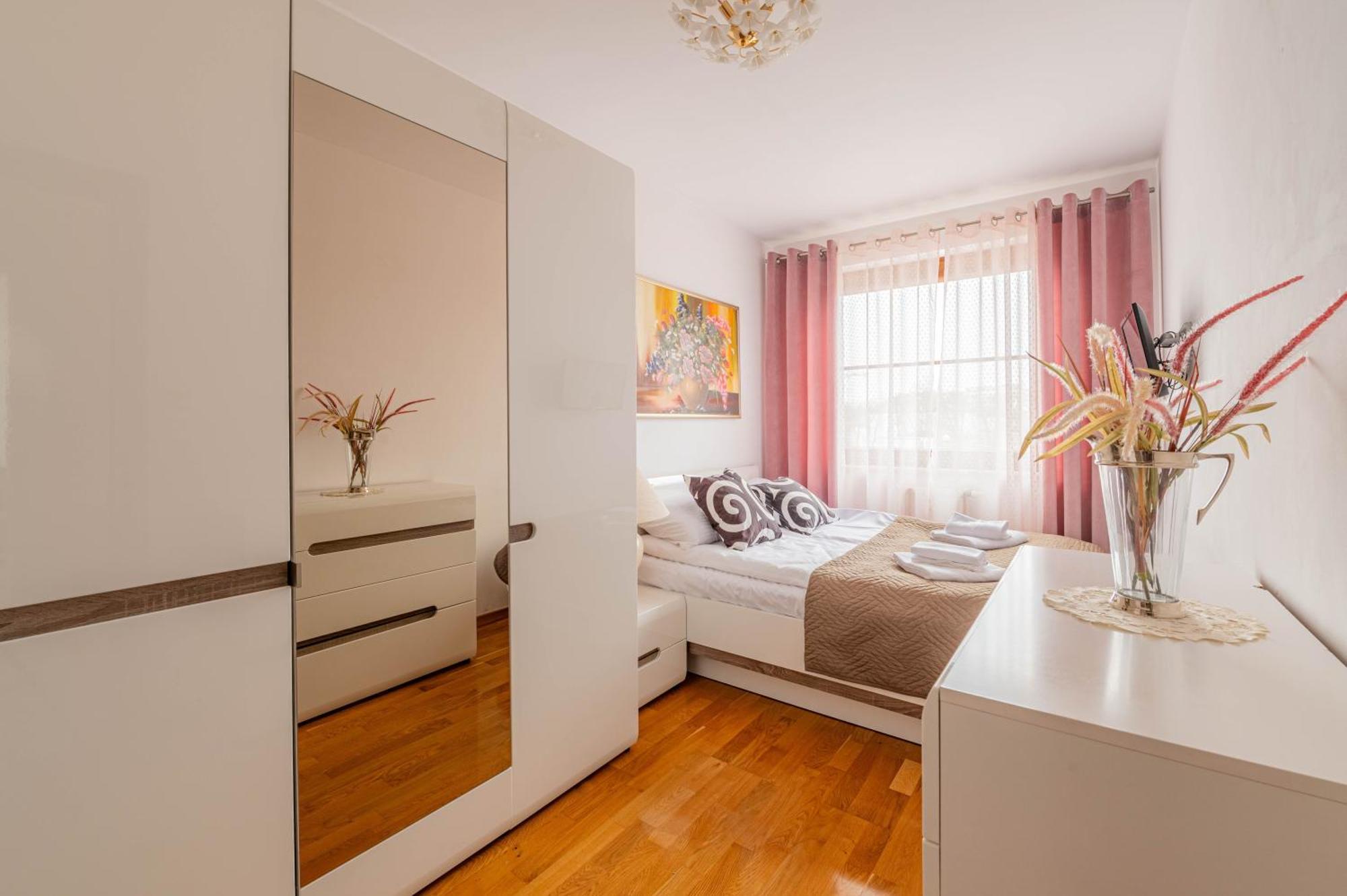Horyzont Apartamenty- Nadmorski, Blisko Pkp I Centrum Kolobrzeg